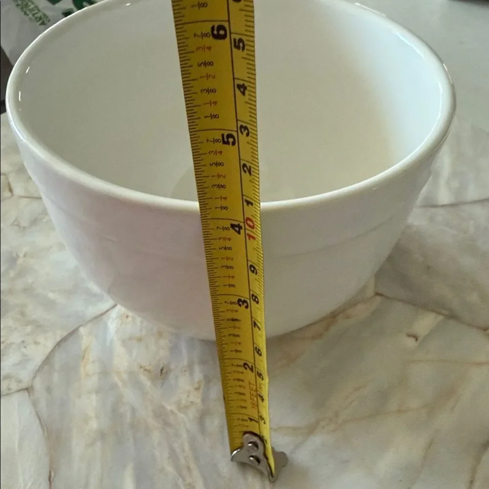 Crate & Barrel Cream Ceramic Bowl 6'in